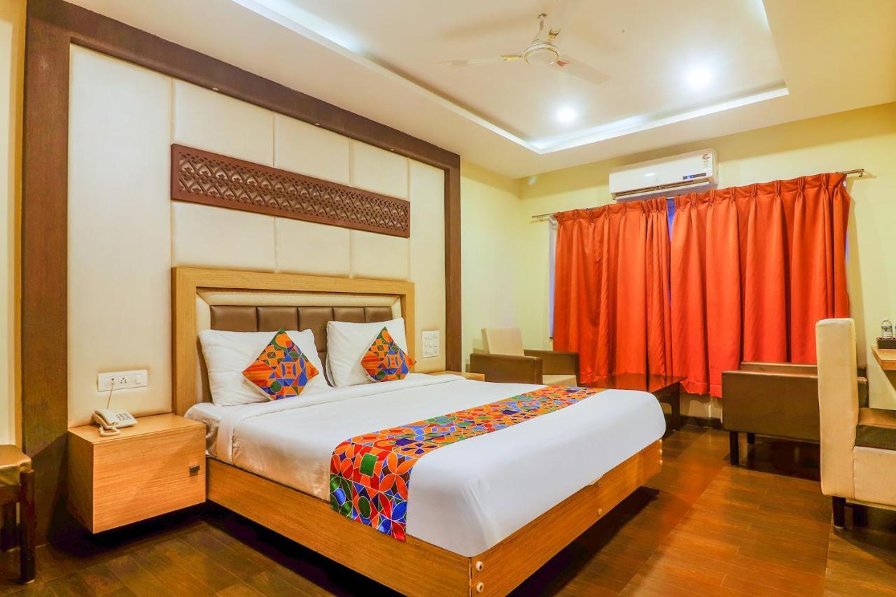 Fabhotel Keerthi'S Anupama - Nr Indira Gandhi Stadium Vijayawāda Εξωτερικό φωτογραφία